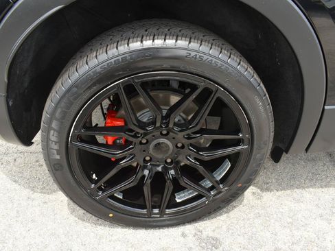 Used 2019 Cadillac XT4 Sport w/ Cold Weather Package AWD/4WD image 31