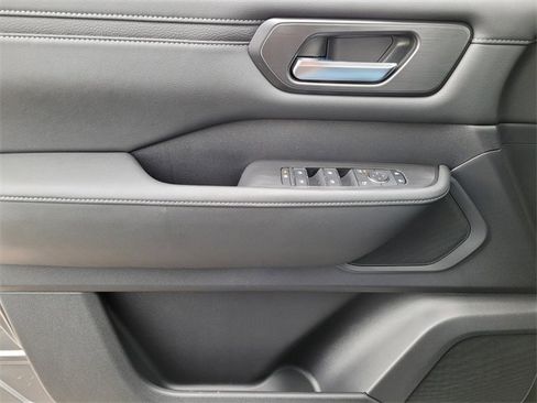 New 2026 Nissan Armada SV image 22