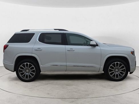 Used 2023 GMC Acadia Denali w/ Denali Ultimate Package AWD/4WD image 4