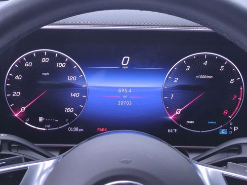 Used 2023 Mercedes-Benz GLC 300 4MATIC image 22