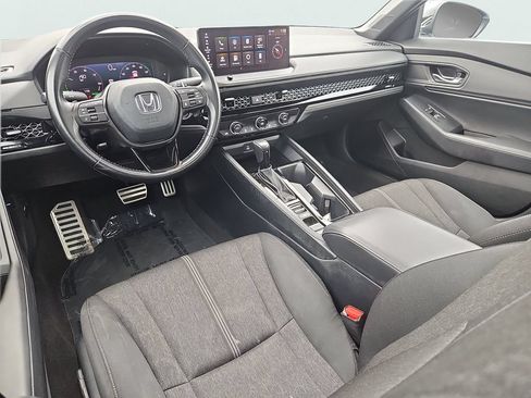 Used 2024 Honda Accord Sport image 11