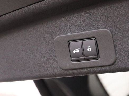 Used 2025 Nissan Murano SV w/ Cargo Package image 8