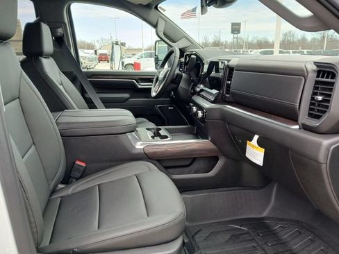 New 2026 GMC Sierra 2500 SLT w/ SLT Premium Package AWD/4WD image 23