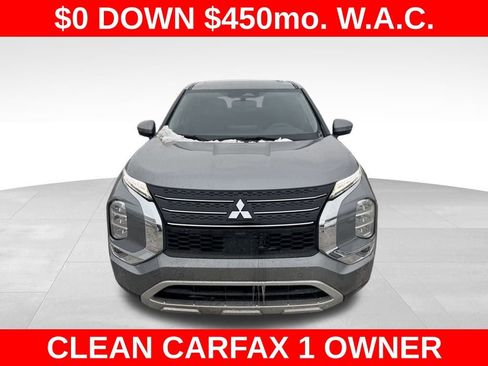 Used 2024 Mitsubishi Outlander SE Black Edition image 2