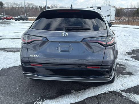 Used 2024 Honda HR-V EX-L image 8
