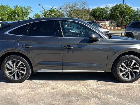 Used 2023 Audi Q5 2.0T Premium w/ Convenience Package AWD/4WD image 4
