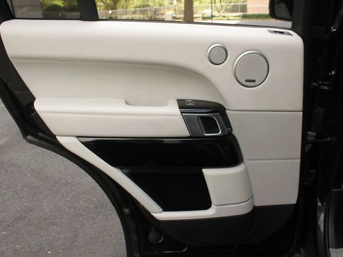 Used 2016 Land Rover Range Rover HSE AWD/4WD image 41