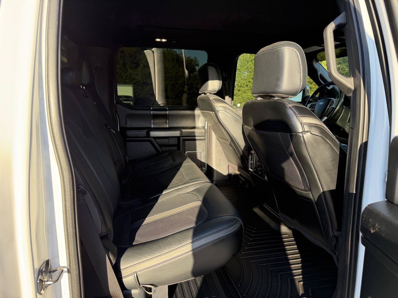 Used 2019 Ford F450 Platinum w/ Platinum Ultimate Package AWD/4WD image 12