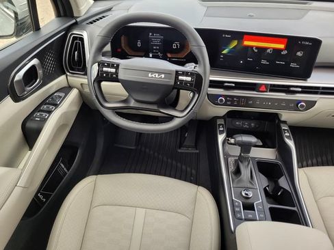 New 2026 Kia Sorento S FWD image 13