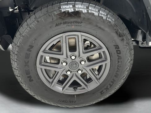 Used 2024 Jeep Wrangler Sport AWD/4WD image 9