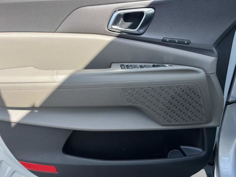 New 2026 Kia Carnival EX image 25