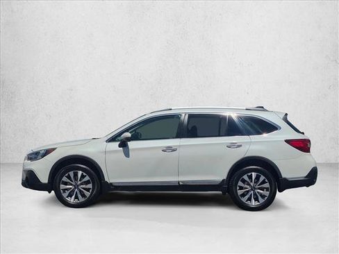 Used 2018 Subaru Outback 3.6R Touring w/ Protection Package #1 AWD/4WD image 9