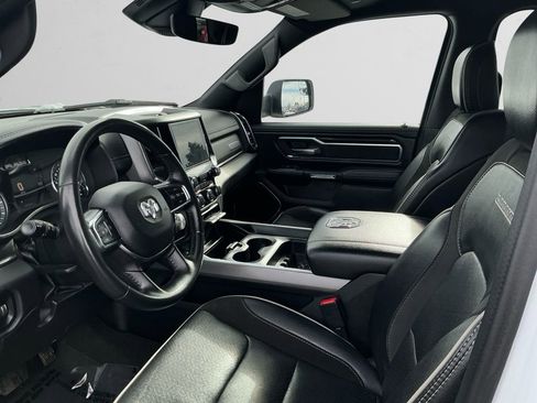 Used 2024 RAM 1500 Laramie image 9