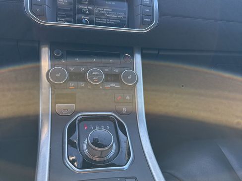 Used 2015 Land Rover Range Rover Evoque Pure Plus image 14