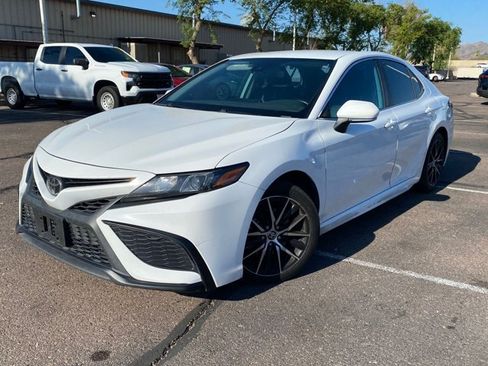 Used 2023 Toyota Camry SE w/ Protection Package (Q2) (TMS) FWD image 2