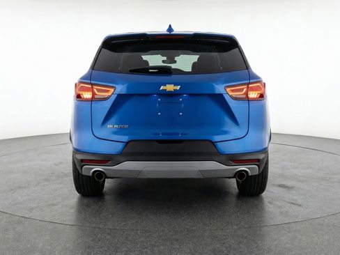 Used 2025 Chevrolet Blazer LT image 7