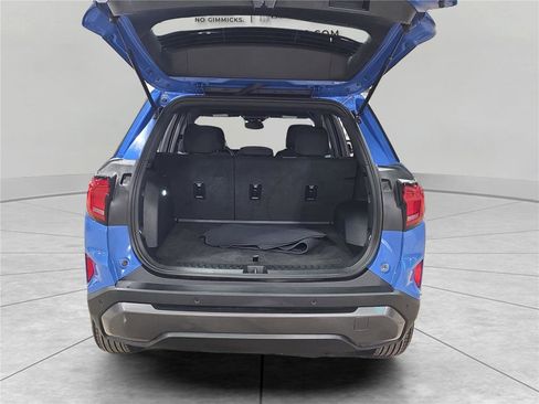 Used 2025 GMC Terrain Elevation image 13