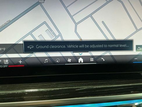 Used 2026 BMW 740i xDrive image 16