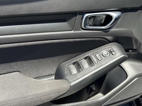 Certified 2025 Honda Civic Sport image 18