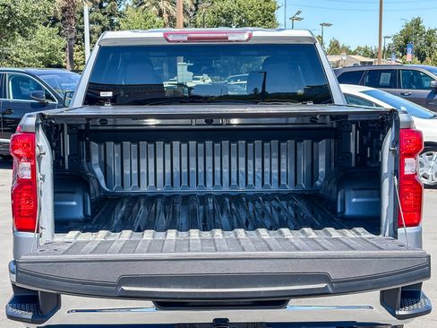 Used 2023 Chevrolet Silverado 1500 LT AWD/4WD image 24