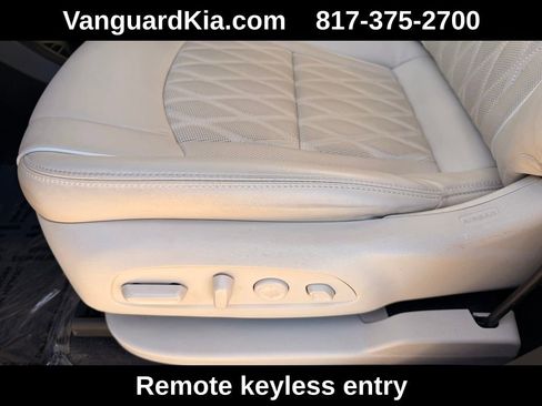Used 2023 Buick Enclave Avenir image 14