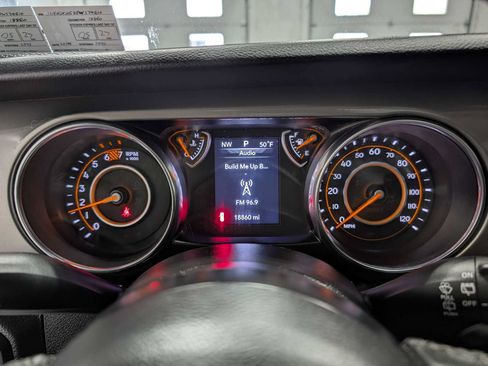 Used 2023 Jeep Wrangler Sport AWD/4WD image 23