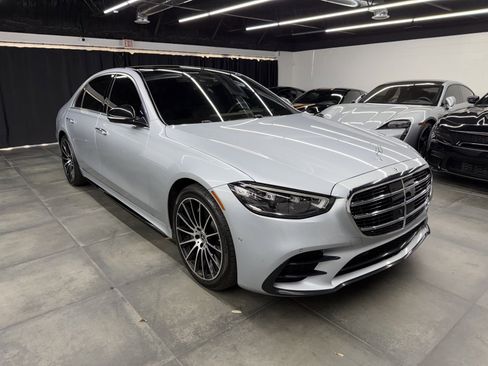 Used 2022 Mercedes-Benz S 500 4MATIC image 8
