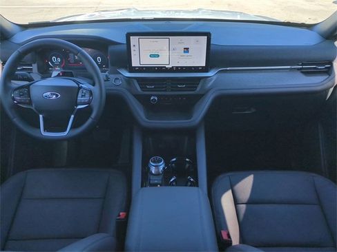 New 2026 Ford Explorer Platinum image 15