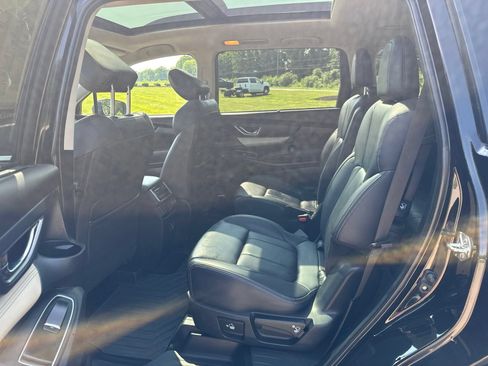 Used 2019 Subaru Ascent Limited AWD/4WD image 17