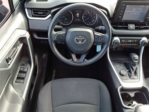 Certified 2020 Toyota RAV4 LE image 12