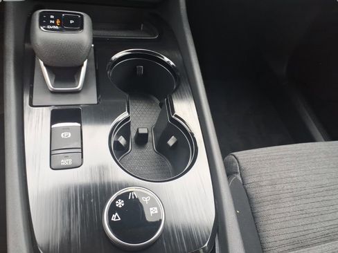 Used 2023 Nissan Rogue SV image 21