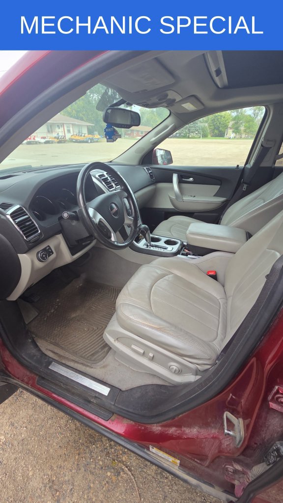 Used 2009 GMC Acadia SLT w/ Technology Package AWD/4WD image 6