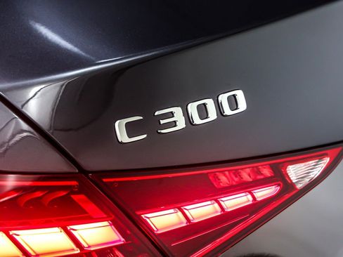 Used 2023 Mercedes-Benz C 300 Sedan image 9