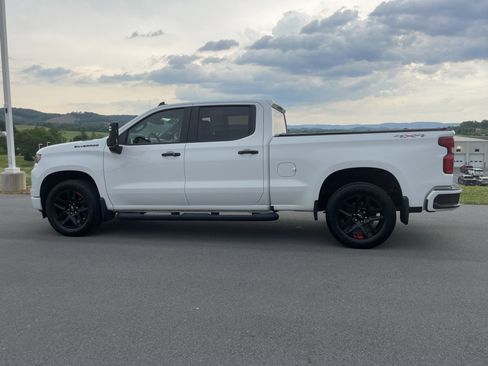 Used 2024 Chevrolet Silverado 1500 RST w/ Redline Edition AWD/4WD image 7