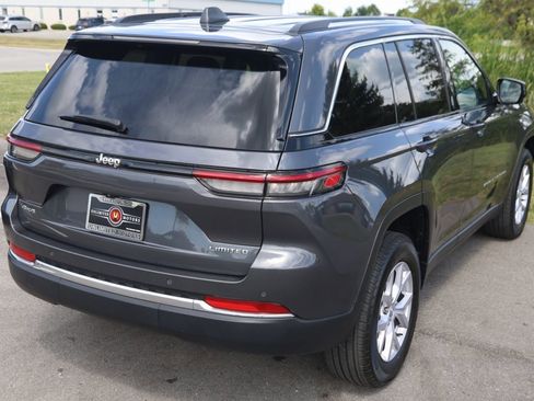Used 2022 Jeep Grand Cherokee Limited image 60