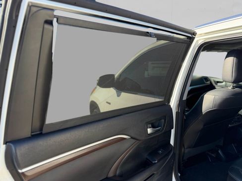 Used 2016 Toyota Highlander Limited image 44