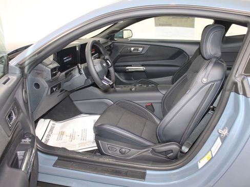 New 2025 Ford Mustang Coupe image 17