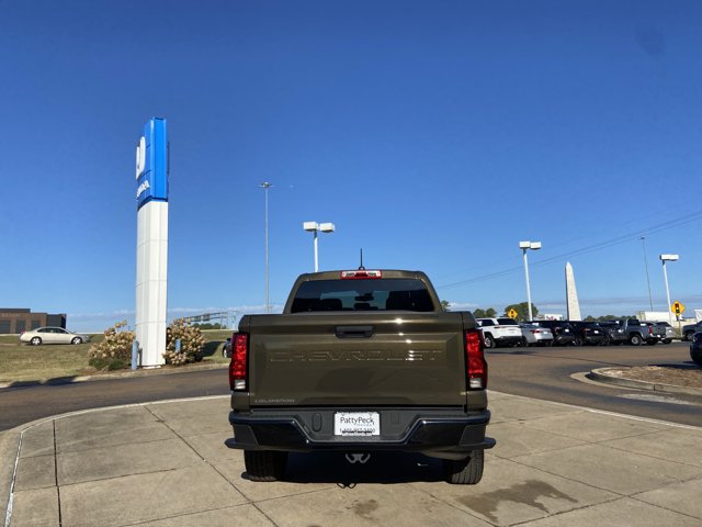 Used 2024 Chevrolet Colorado W/T RWD image 12