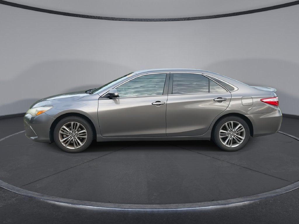 Used 2016 Toyota Camry SE FWD image 5