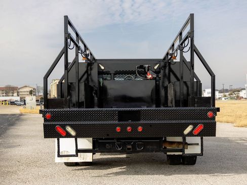 Used 2017 Ford F550 4x4 Crew Cab Super Duty image 6