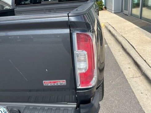 Used 2016 GMC Canyon SLE w/ All Terrain Package image 6