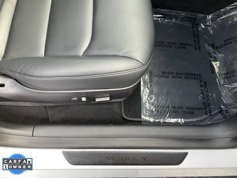 Used 2020 Tesla Model Y Long Range image 61