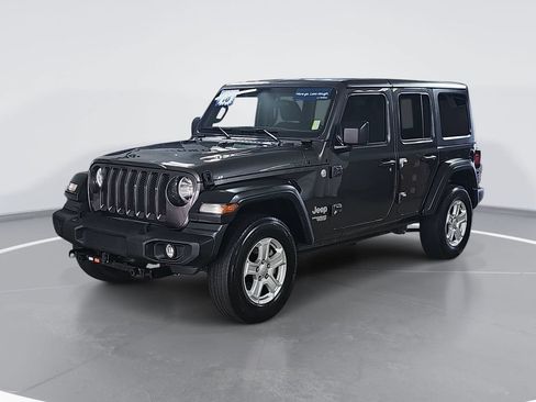 Used 2018 Jeep Wrangler Unlimited Sport S AWD/4WD image 9
