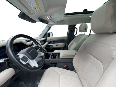 Used 2022 Land Rover Defender 110 S AWD/4WD image 19