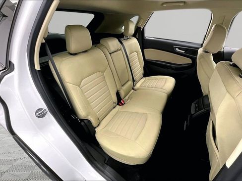 Certified 2022 Ford Edge SE w/ Cargo Accessory Package AWD/4WD image 27