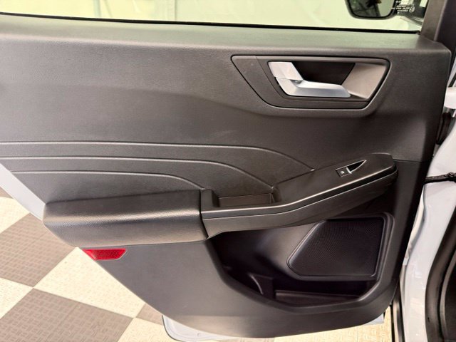 Used 2025 Ford Escape ST-Line AWD/4WD image 18