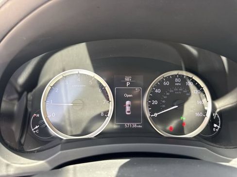 Used 2016 Lexus IS 200t w/ Premium Package RWD image 15