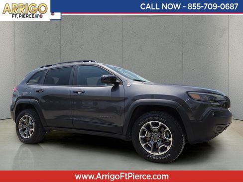 Used 2022 Jeep Cherokee Trailhawk w/ Premium Leather Package AWD/4WD image 1