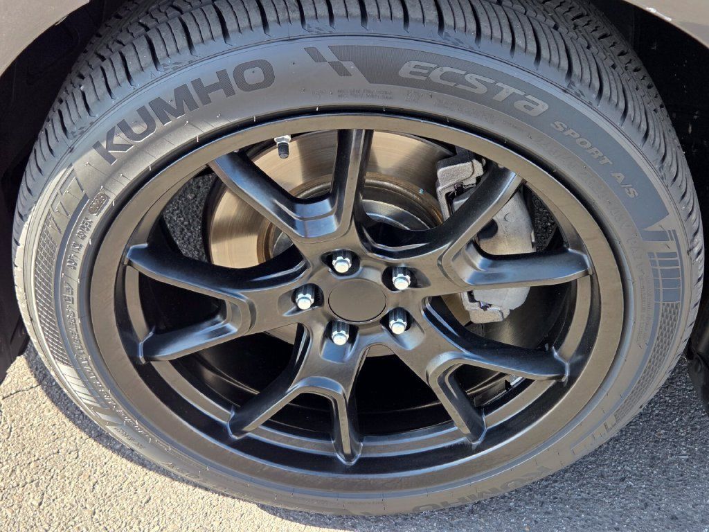 Used 2023 Dodge Charger R/T w/ Plus Group RWD image 12