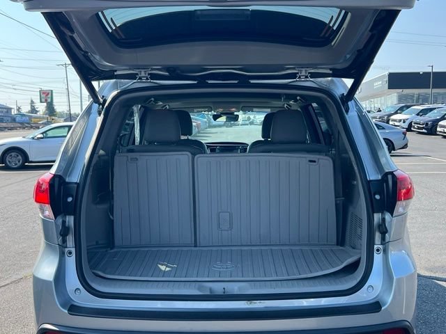 Used 2019 Toyota Highlander XLE AWD/4WD image 8